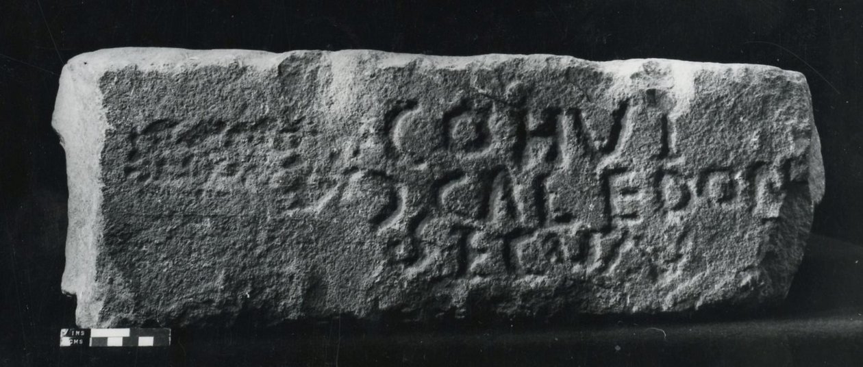 Piedra Centurial de Roman Roman