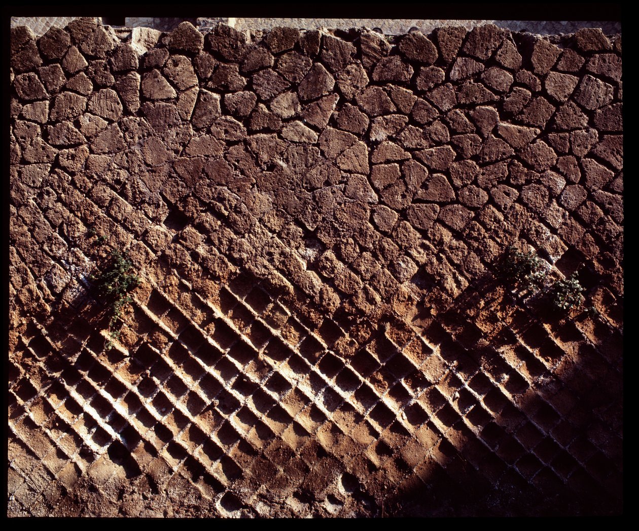 Detalle de construcciones romanas (opus mixtum u opus vagecum y opus compositum) siglo V a.C.-I d.C. de Roman Roman