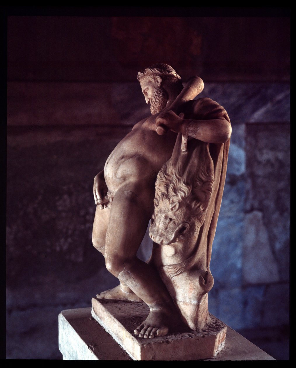 Hércules borracho. Escultura de la Casa de los Ciervos de Roman Roman