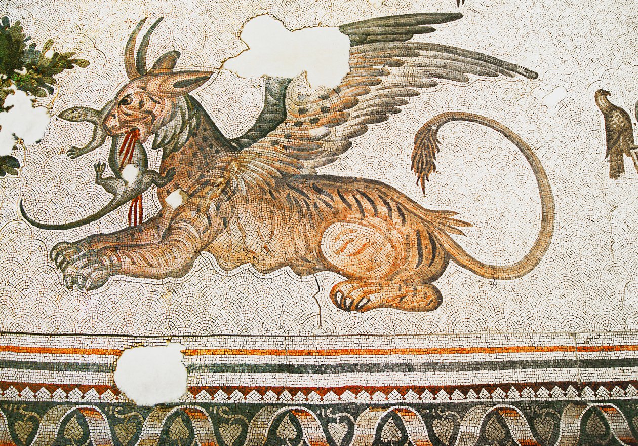 Mosaico que representa una tigresa-grifo comiendo un lagarto, Bazar Arasta, Mezquita del Sultán Ahmed, Estambul de Roman Roman