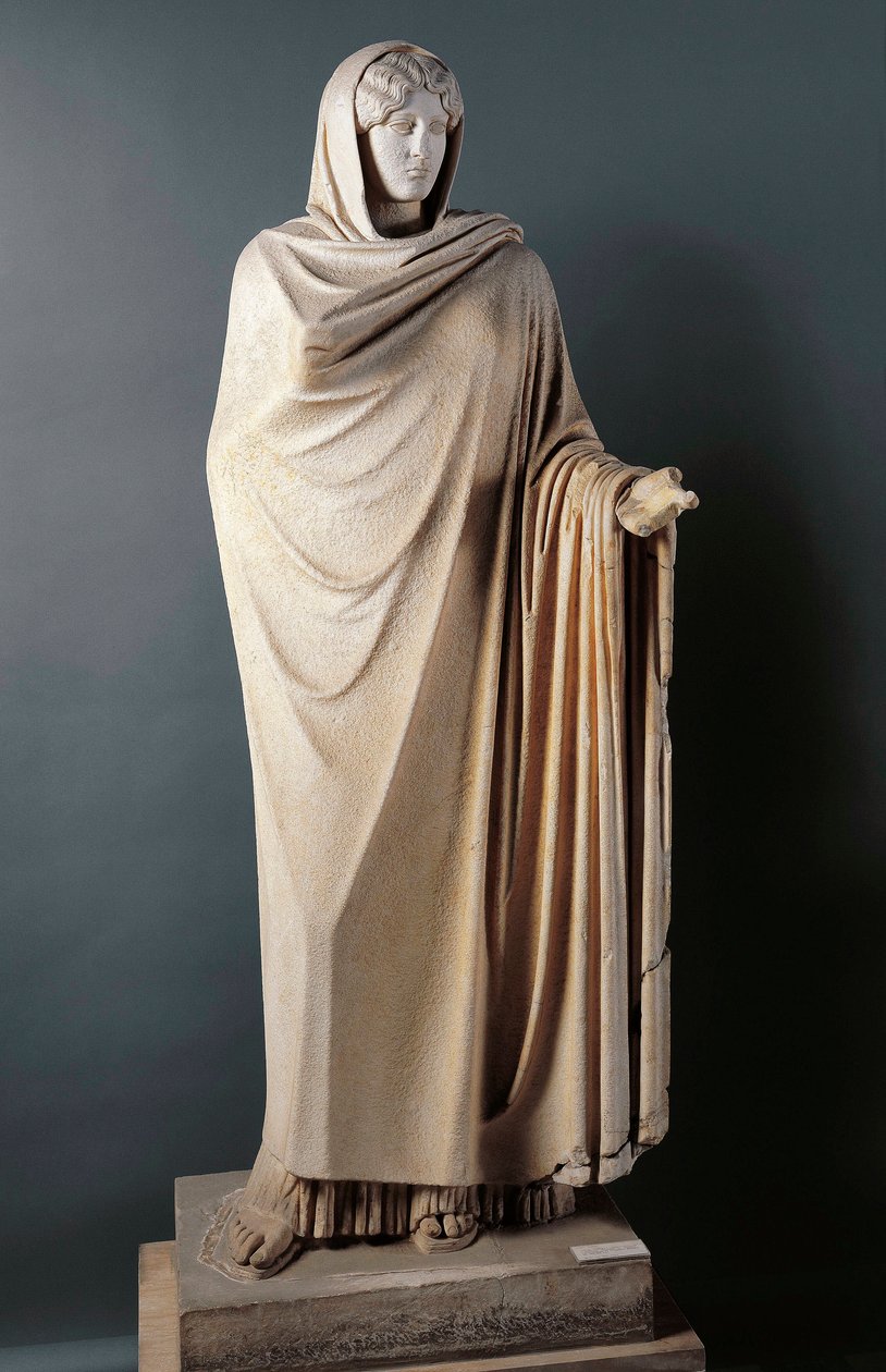 Arte romano: Afrodita Sosandra. Escultura de mármol del siglo I después de un original griego de Calamis (Kalamis) del siglo V a.C. Descubierta en Berries (Baia), Italia. Nápoles, Museo Arqueológico Nacional de Roman Roman