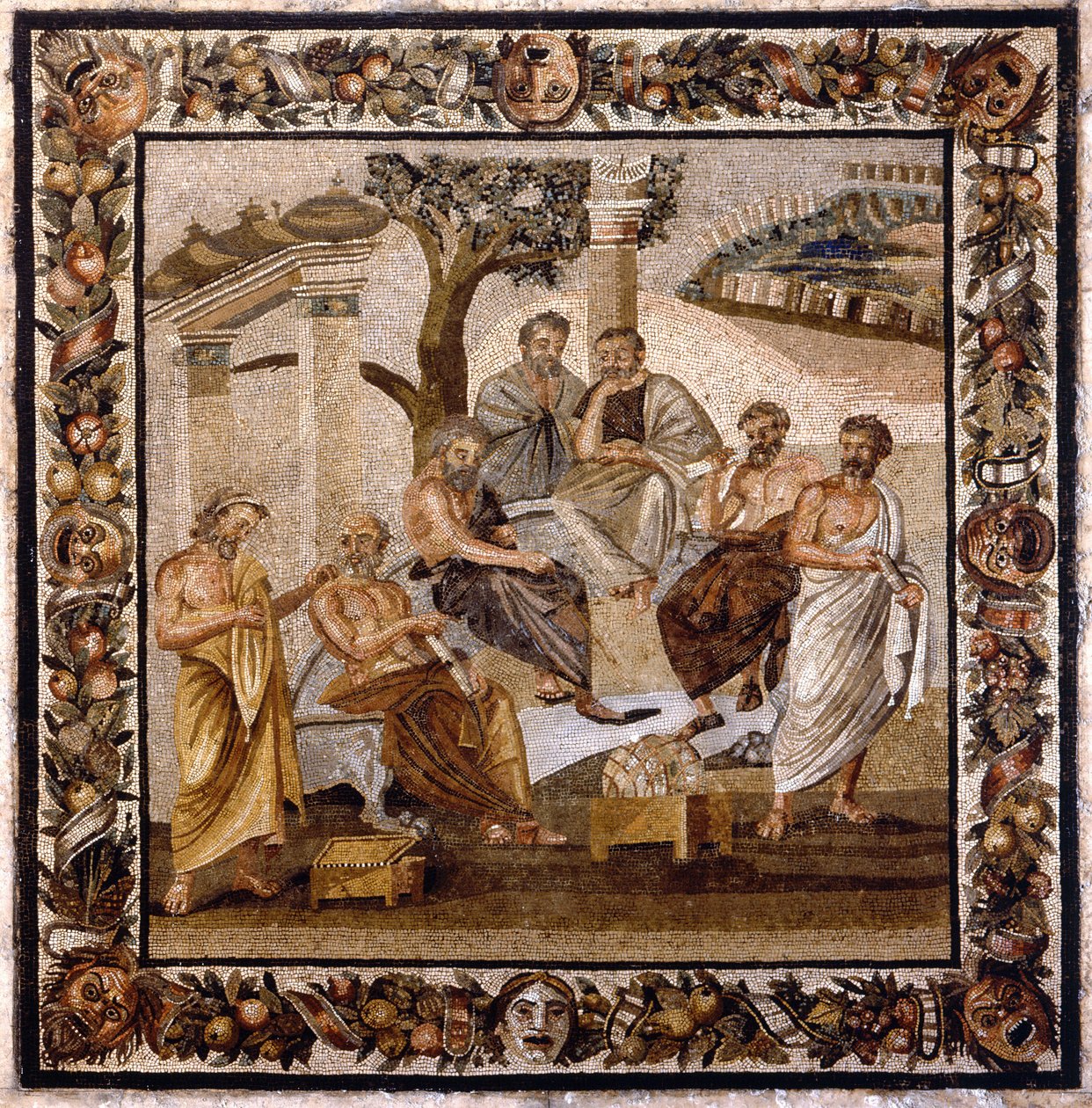 La Academia de Platón: el filósofo sentado en el centro enseña a un grupo de discípulos de la Academia de Atenas (fundada por él mismo en 378 a.C.) - Mosaico encontrado en Boscotrecase, ahora exhibido en el Museo Nacional, Nápoles de Roman Roman