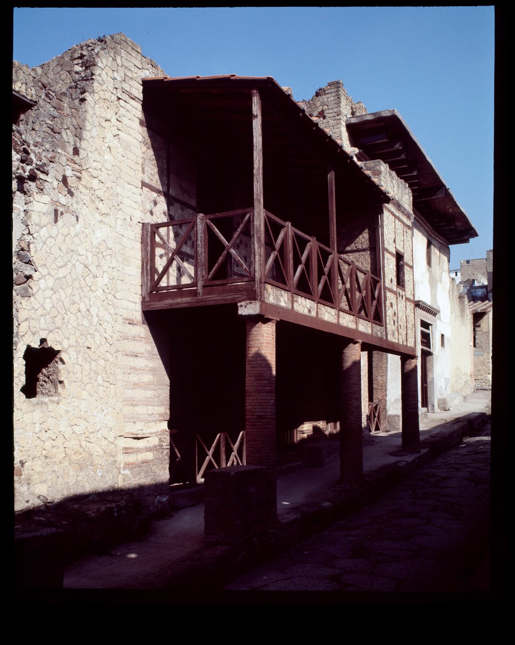 Vista de la casa llamada casa a Graticcio, siglo V a.C.-siglo I d.C. de Roman Roman