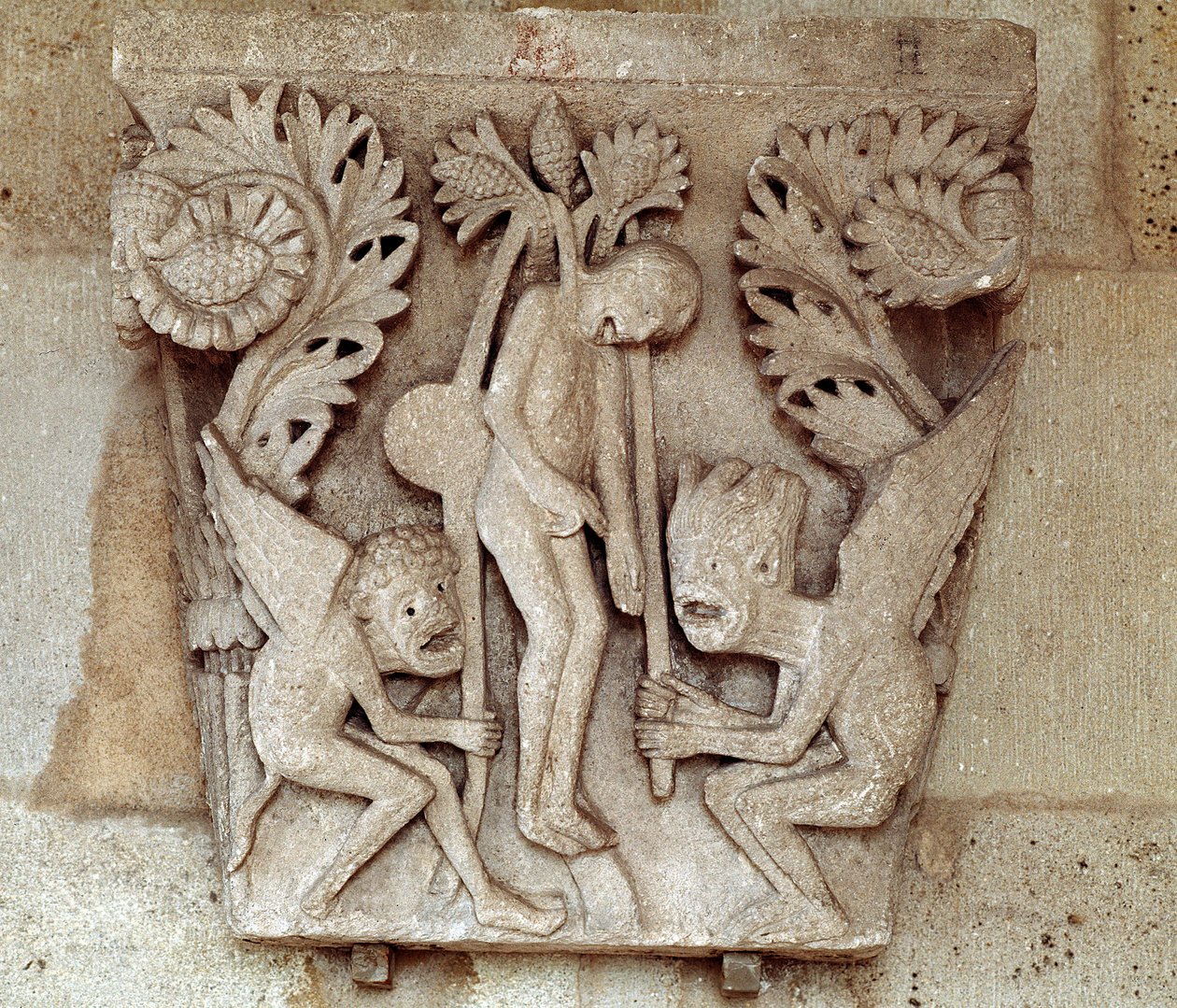 Ahorcamiento de Judas (capitel tallado) de Romanesque