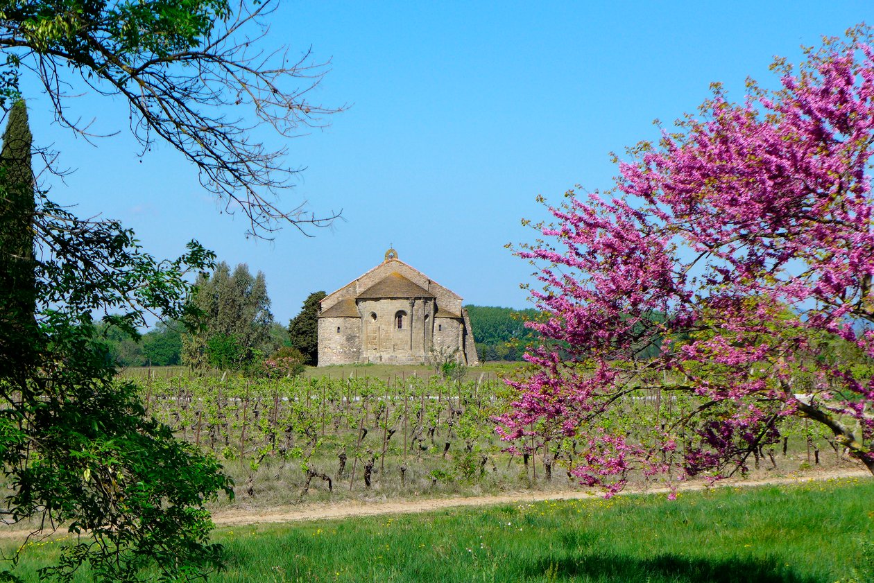 Capilla románica Saint-Etienne de Vaissiere en Azille (fotografía) de Romanesque