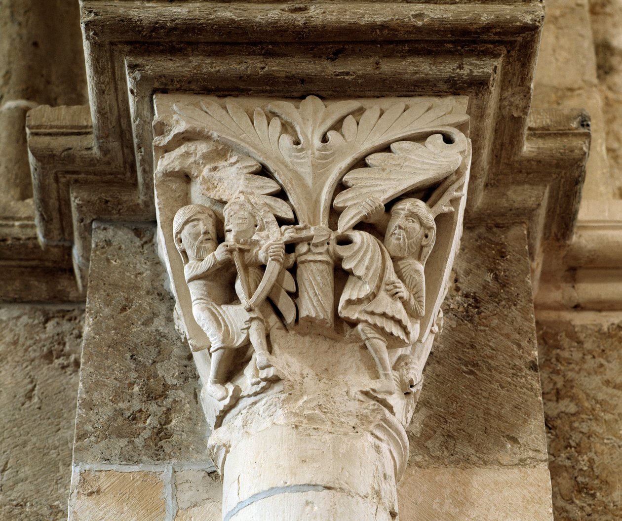 La muerte de Caín (capitel tallado) de Romanesque