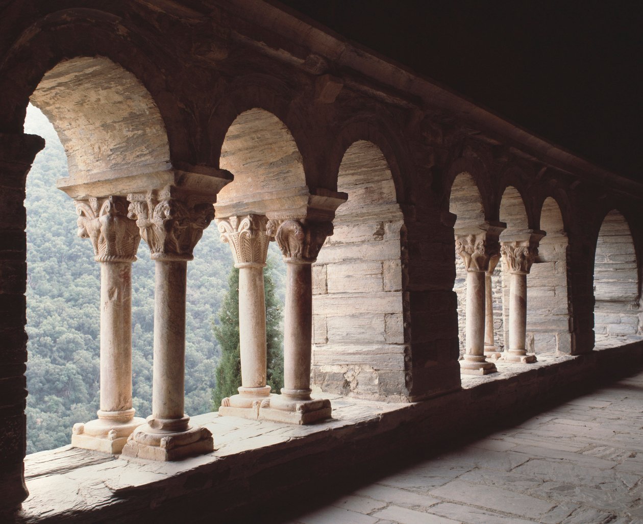 Vista del Priorato de Romanesque