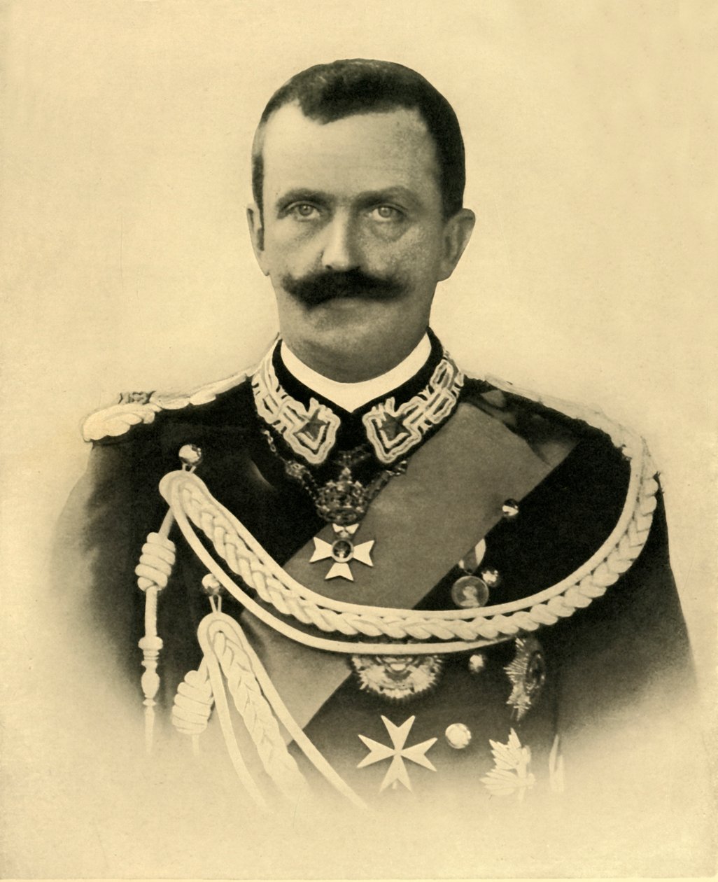 S. M. Víctor Manuel III, Rey de Italia de Russell and Sons