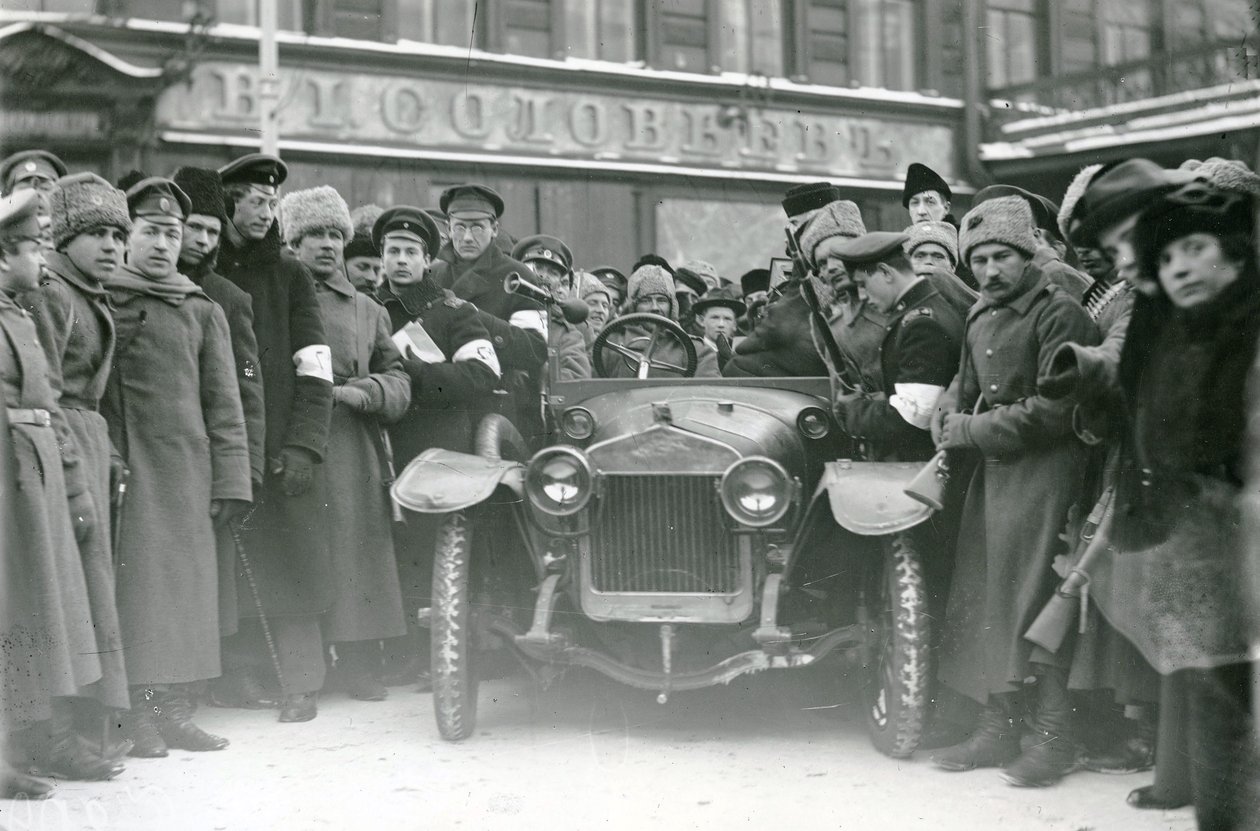 Control de documentos, San Petersburgo, febrero de 1917 de Russian Photographer