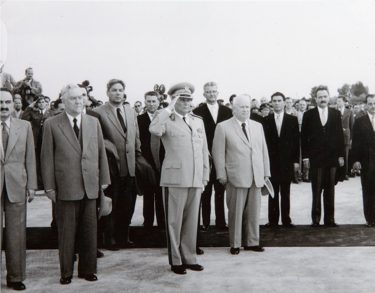 La llegada de la Delegación Soviética a Belgrado, 26 de mayo de 1955 de Russian Photographer