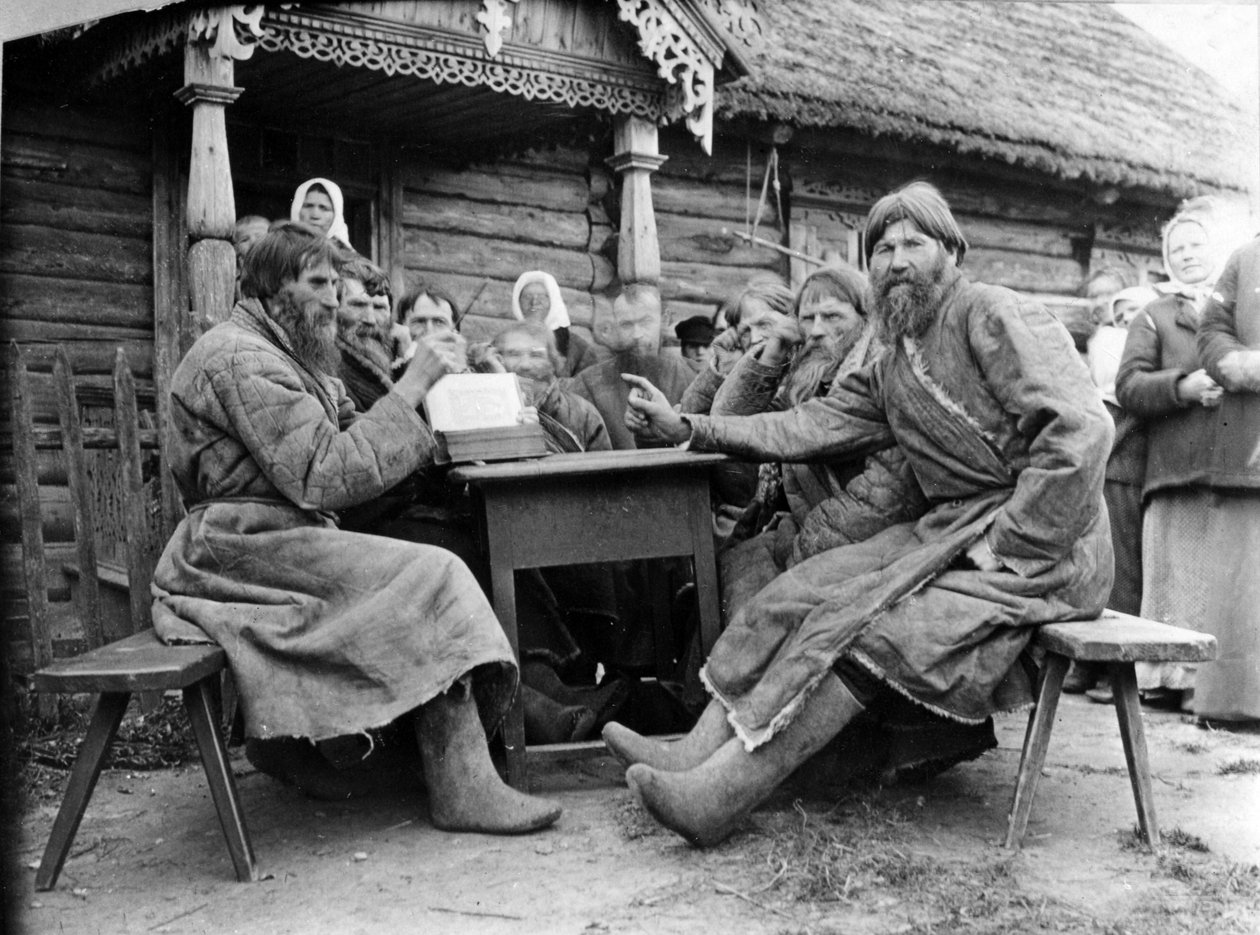 Reunión de ancianos campesinos rusos en un Mirskoi Skhod de Russian Photographer