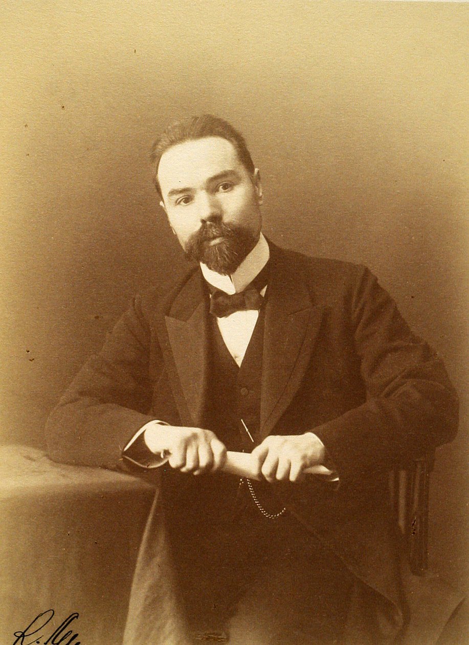 Retrato del escritor y poeta Valery Yakovlevich Bryusov (1873-1924) de Russian Photographer