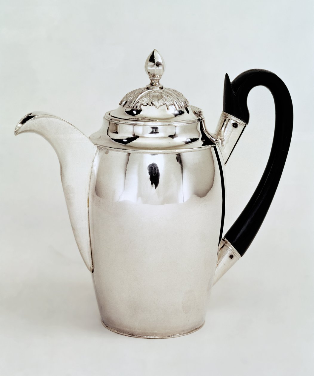 Olla de chocolate, Leningrado, 1804 de Russian School
