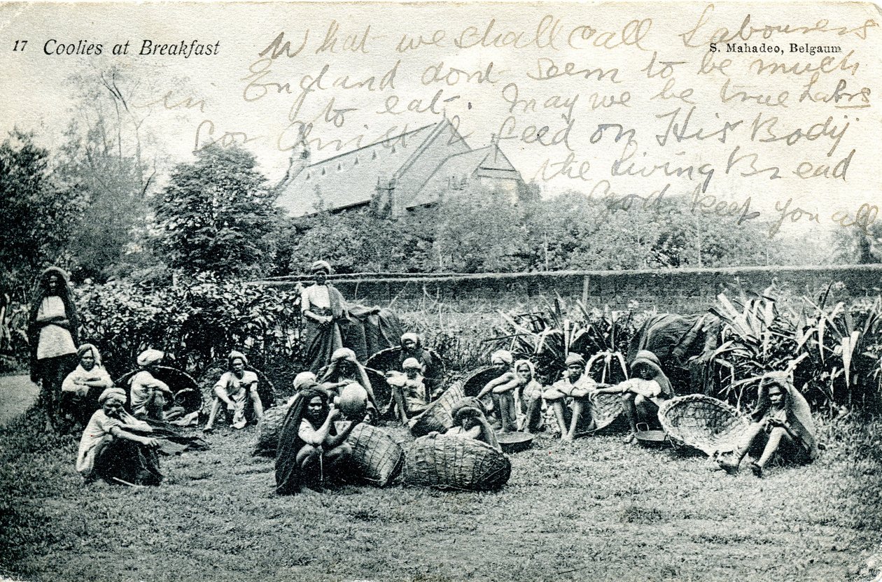 Coolies desayunando, c.1908 (foto b/n) de S. Mahadeo