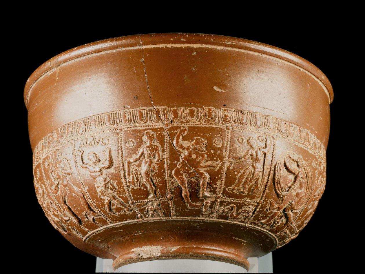 Cuenco que representa a Neptuno, Júpiter y un sátiro, de Inveresk, Midlothian de Samian Samian