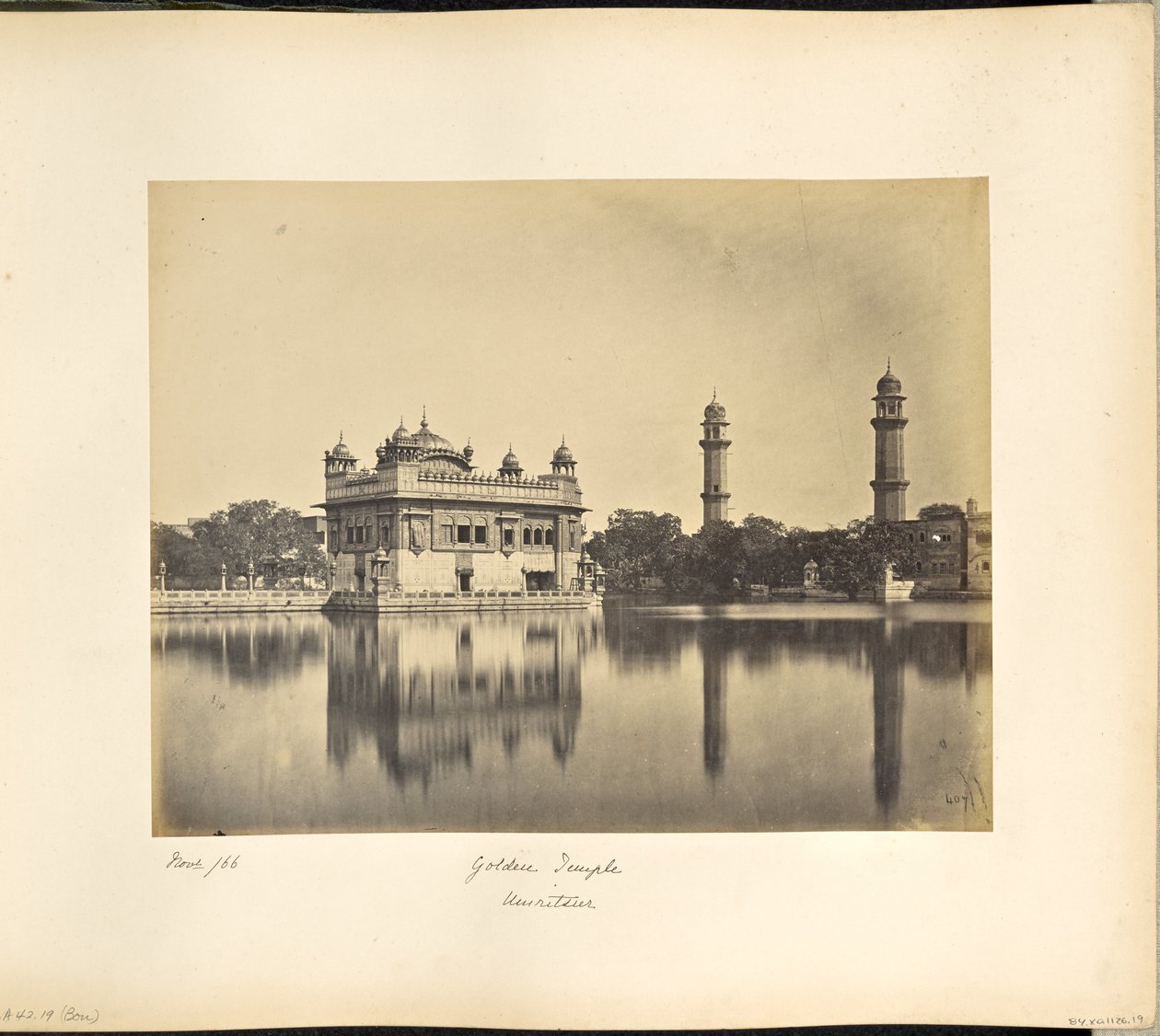 Amritsar: el Templo Dorado de Samuel Bourne