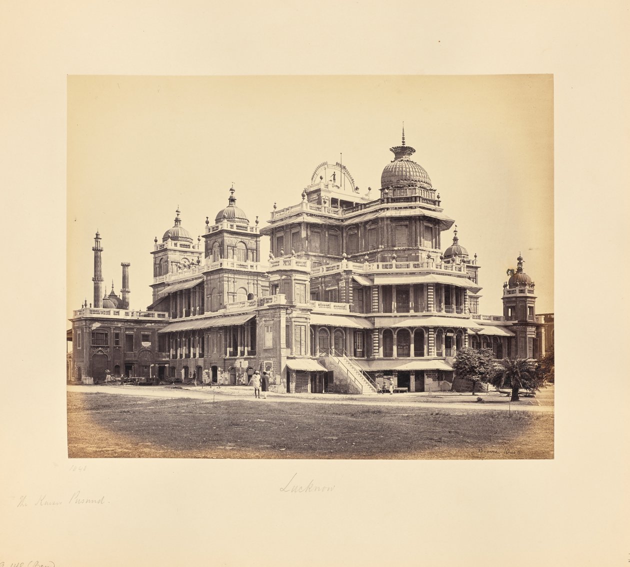 Lucknow; el Kaiser Pasund desde el suroeste [sic] de Samuel Bourne