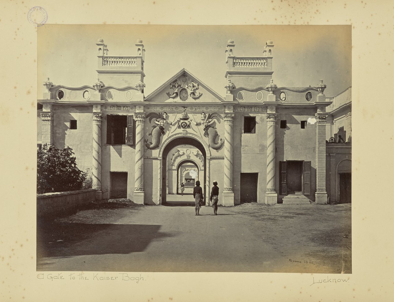 Lucknow; la Puerta de la Sirena, Kaiser Bagh de Samuel Bourne