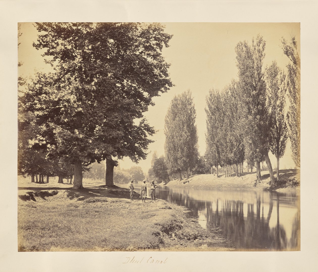 Srinagar; vista a lo largo del canal Dhul de Samuel Bourne