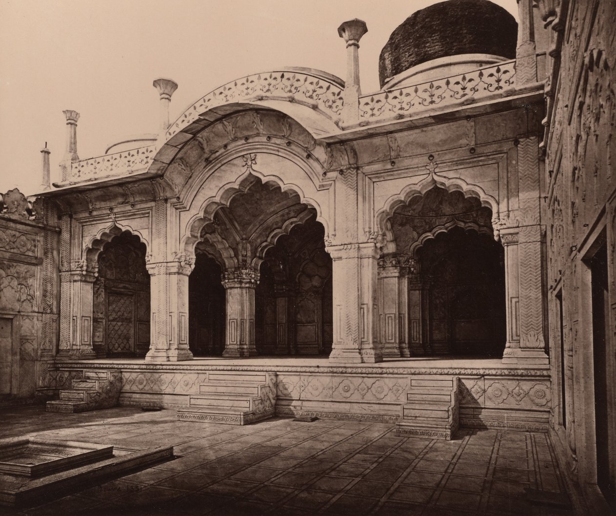 La Moti Masjid en el palacio de Samuel Bourne