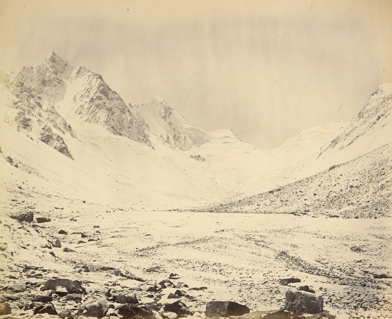 El paso de Taree, altitud 15.282 pies (otra vista) de Samuel Bourne