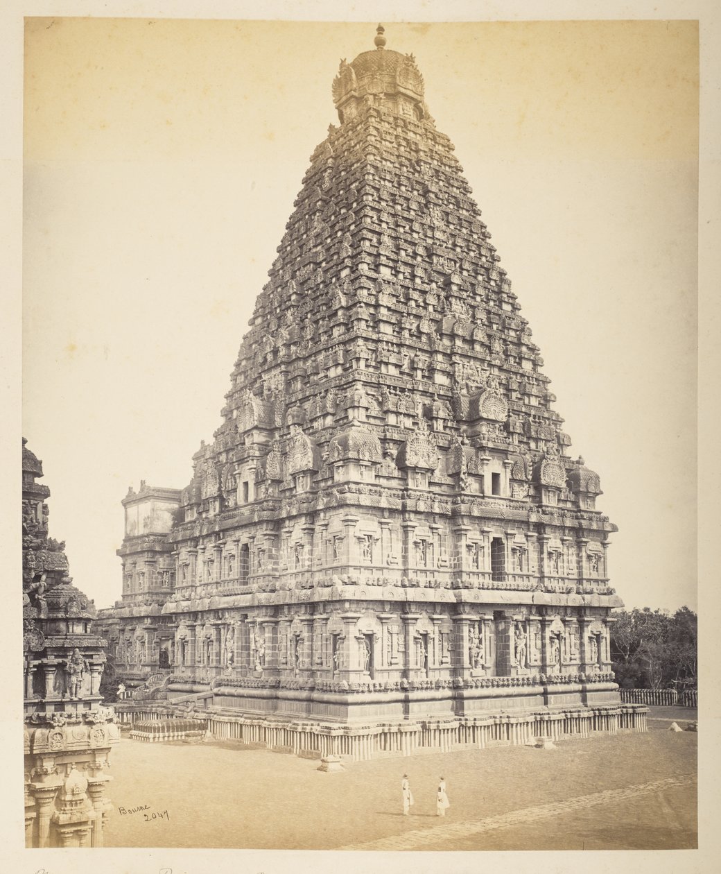 La gran Pagoda, Tanjore, desde las murallas de Samuel Bourne