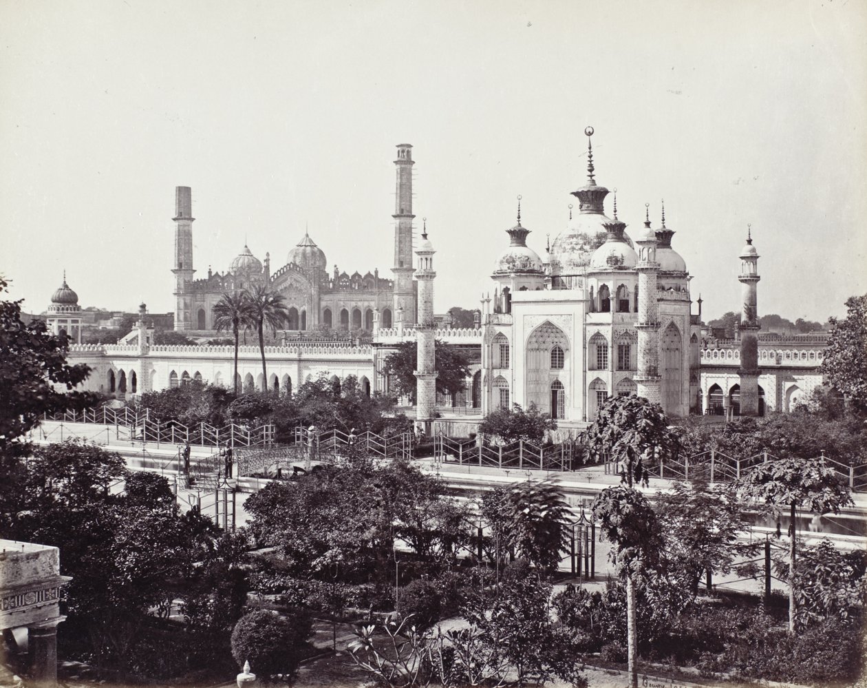 Tumba de Zinat Algiya en el complejo Imambara de Husainabad de Samuel Bourne