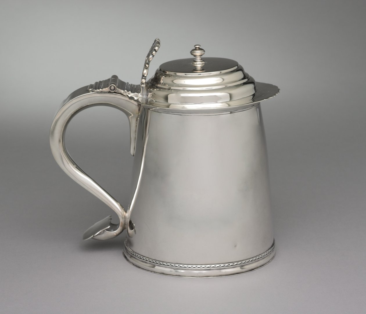 Jarra, c.1710 de Samuel Vernon