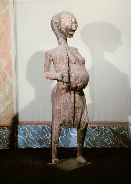 Estatua de mujer embarazada (madera) de School African