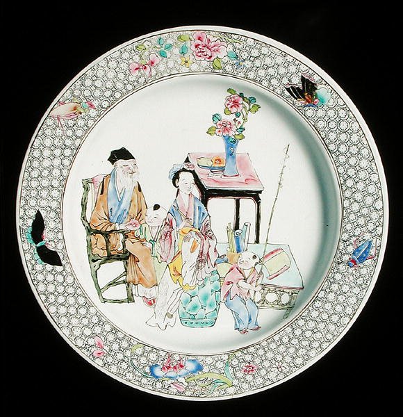 Un plato de cáscara de huevo famille rose, c.1730 de School Chinese