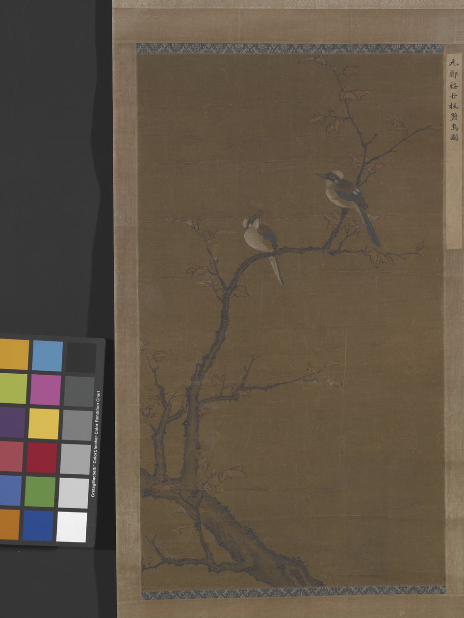 Dos pájaros sobre un arce rojo, hacia 1350 (tinta y color sobre seda) de School Chinese