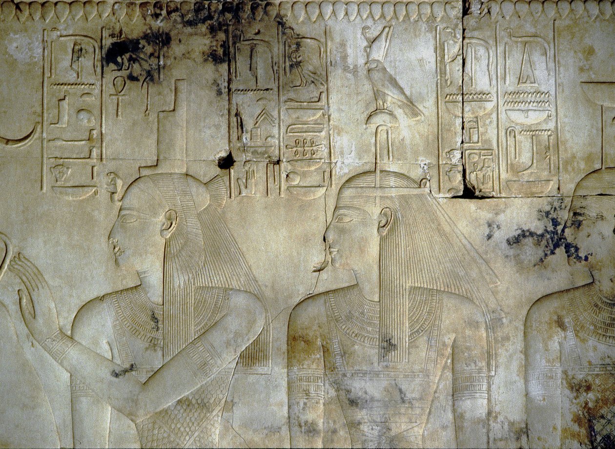 ABYDOS: Templo de Seti (Sethi) I, las diosas que acompañaban al faraón. de School Egyptian