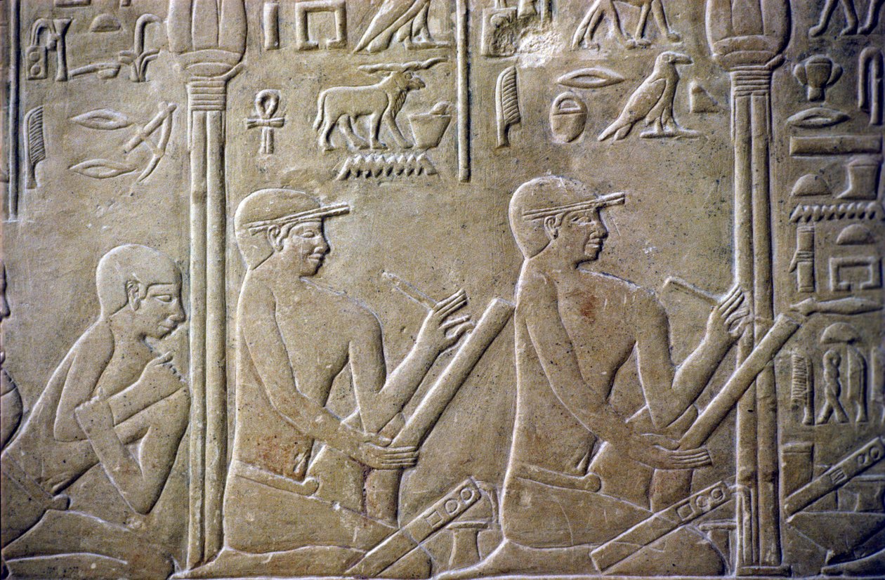 Antiguo Egipto, Relieve/Talla, Tumba de Merereuka, Mastaba de Merereuka, Dinastía VI, Saqqara, Ancianos de aldea obligados a admitir sus declaraciones de impuestos defectuosas ante los funcionarios (foto) de School Egyptian