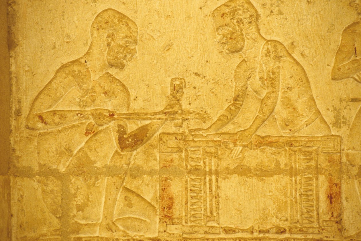 Antiguo Egipto, Pintura mural, Tumba de Petosiris, Tuna el Gebel, 300 a.C., Carpinteros trabajando (foto) de School Egyptian