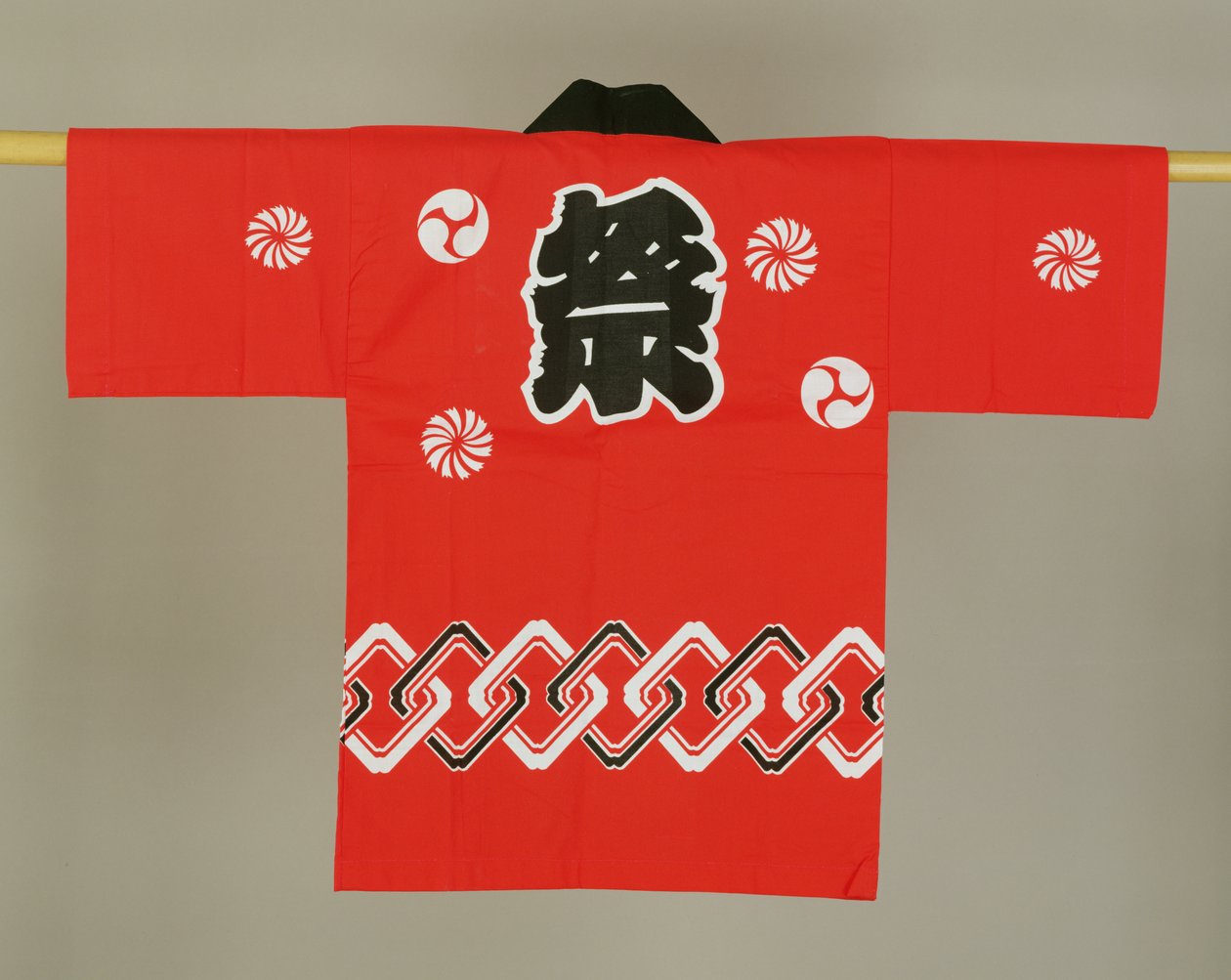 Bata de algodón roja y negra para niño de Japanese School