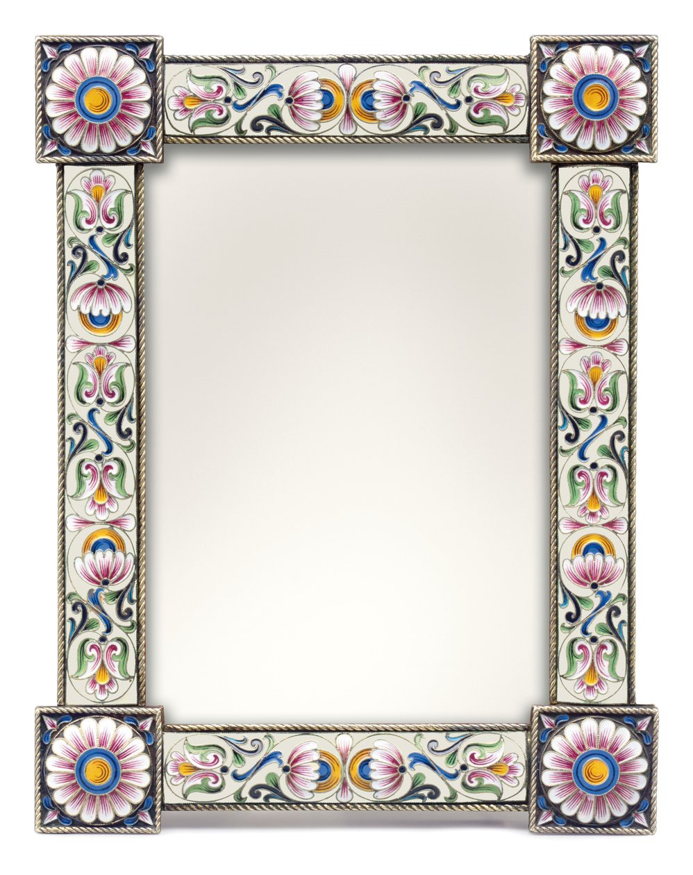 Un marco de fotografía de plata dorada y esmalte cloisonné, c. 1900 de School Russian