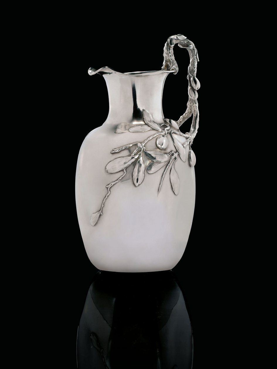Una jarra de plata, marcada Hermanos Grachev con la Garantía Imperial, St, c. 1899 de School Russian