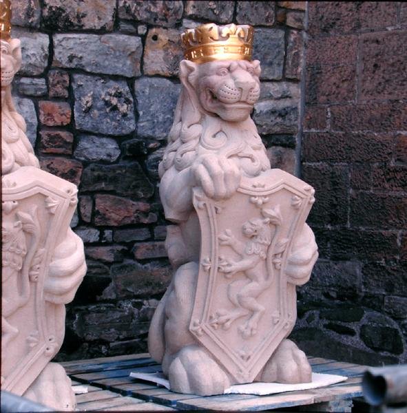 León Heráldico, del techo del Gran Salón de School Scottish