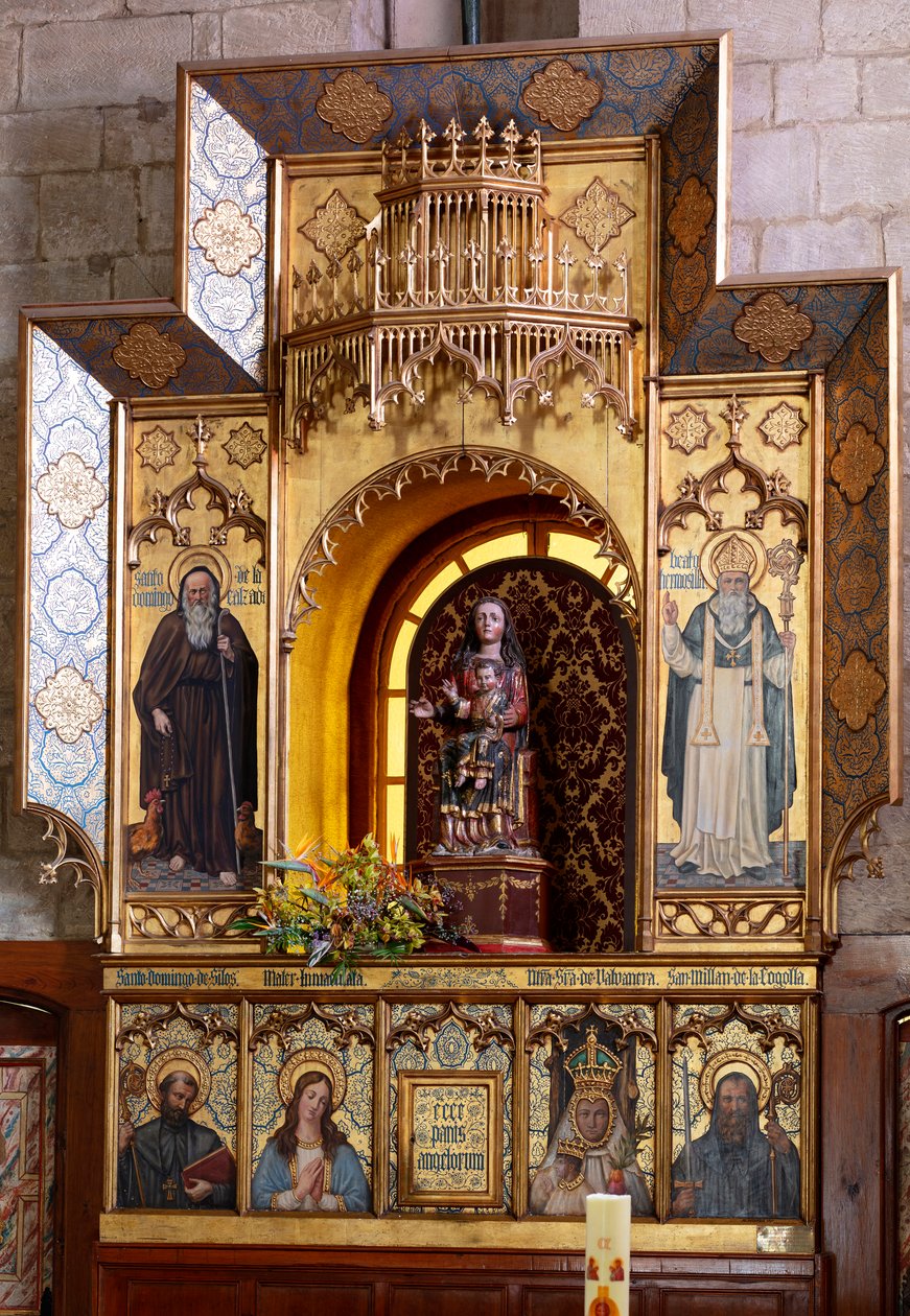 Hermitage (Ermita de Nuestra Señora de La Plaza). Interior. Altar (photo) de School Spanish