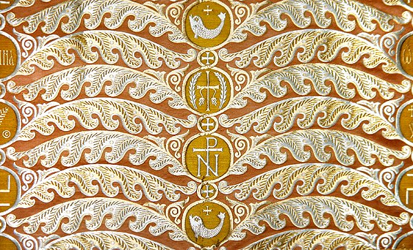 Satén dorado de la manufactura Olovyanishnikov, principios del siglo XX de Sergei Vashkov