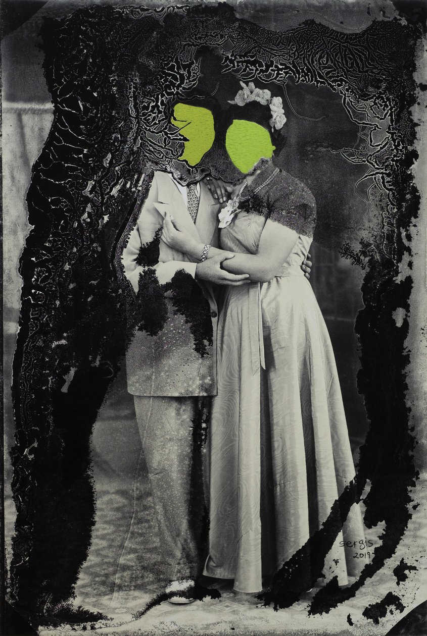 Ternura capturada, 2019 (técnica mixta) de Sergis Adamos