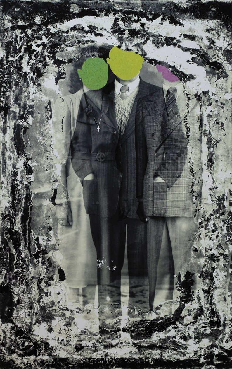 reunión inesperada, 2019 (técnica mixta) de Sergis Adamos