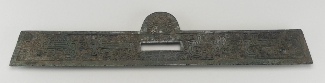 Posible accesorio de carro con cinco bucles para fijación en la parte trasera de Shang Dynasty Chinese School