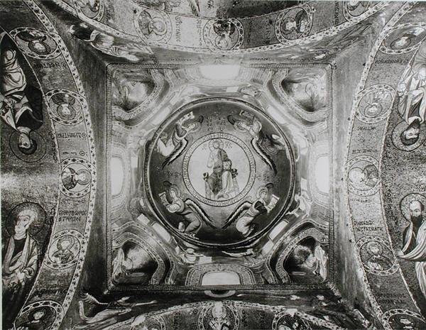 (detalle) de la cúpula con el Cristo Pantocrátor en el centro de Sicilian School