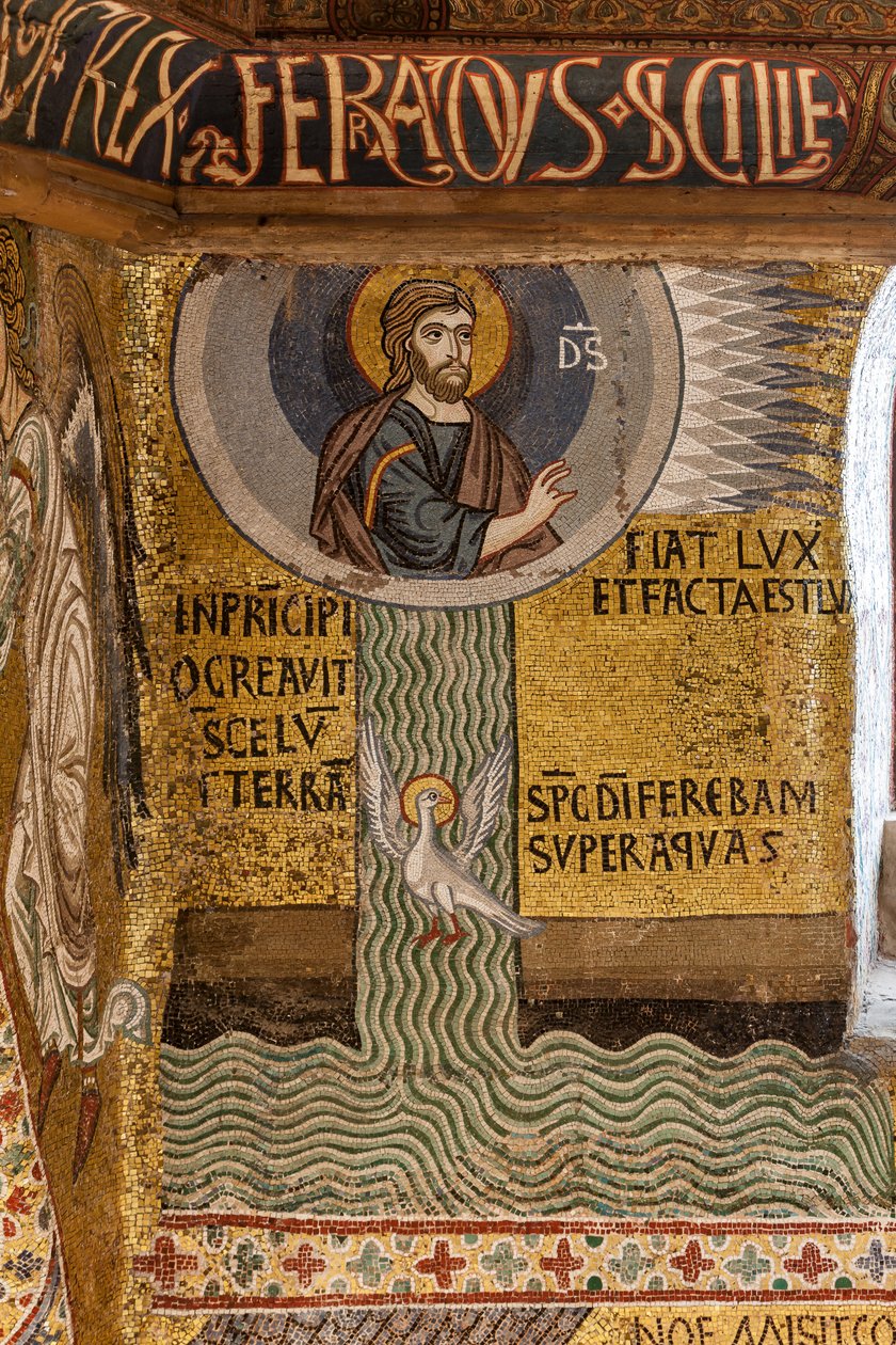 La Capilla Palatina (Basílica), ciclo de mosaicos sobre el Antiguo Testamento, ciclo de la Creación: "Fiat Lux Dios crea la Luz y divide las Aguas", siglo XII de Sicilian School