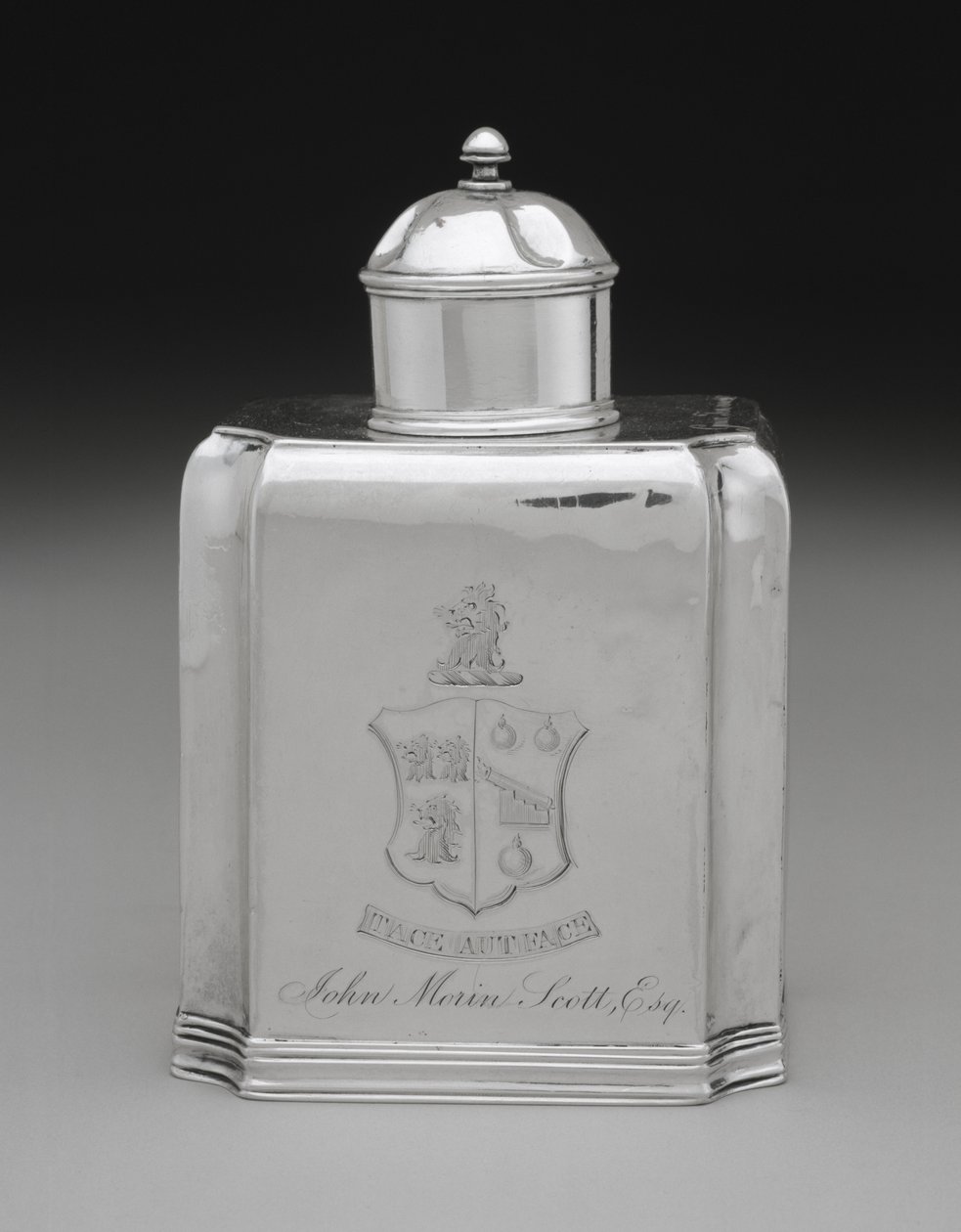Caja de té de Simeon Soumaine
