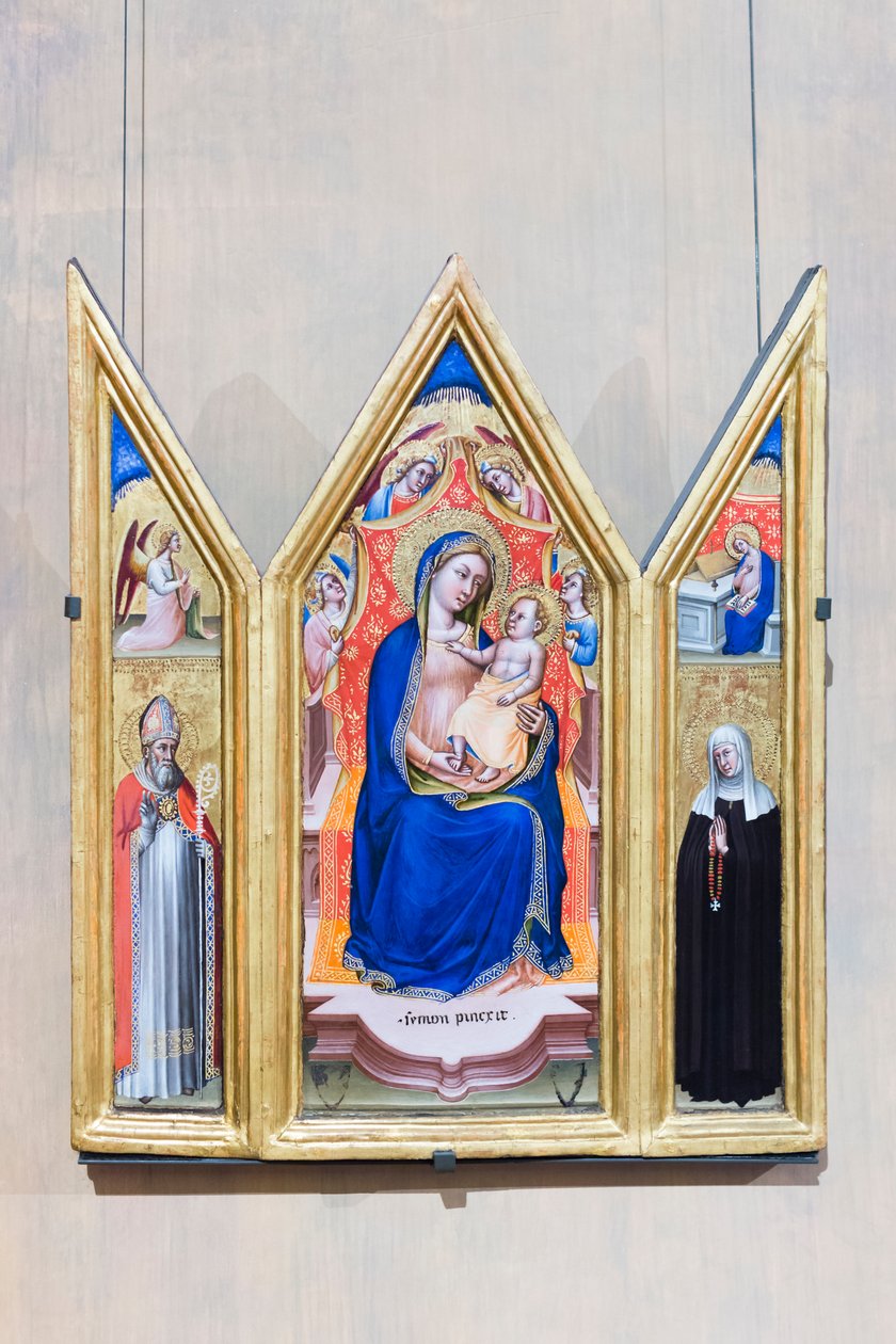 Tríptico, Virgen entronizada con el Niño y ángeles (centro), ángel de la anunciación y san Agustín (izquierda), Virgen anunciadora y santa Mónica (derecha) de Simone dei Crocifissi
