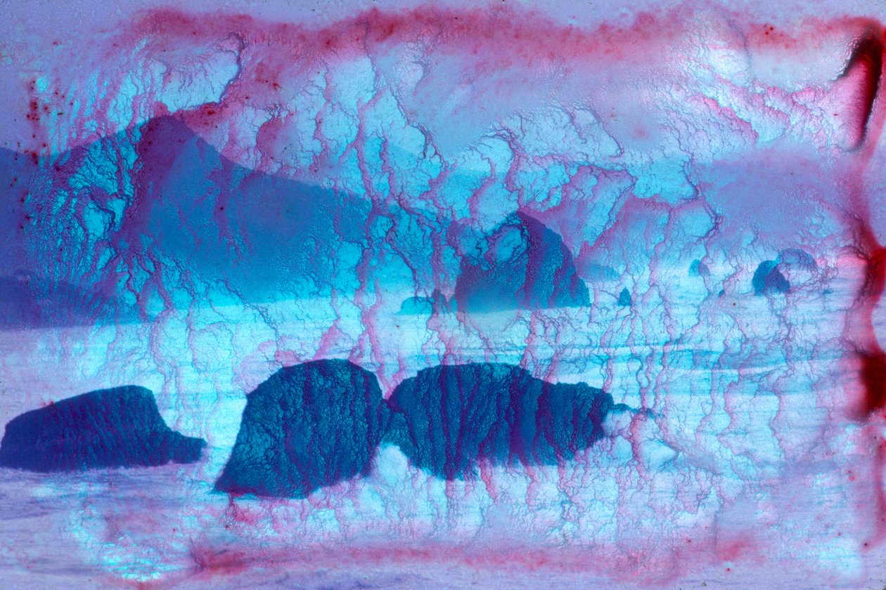 The Space Between., 2022 (foto) de Sisse Brimberg