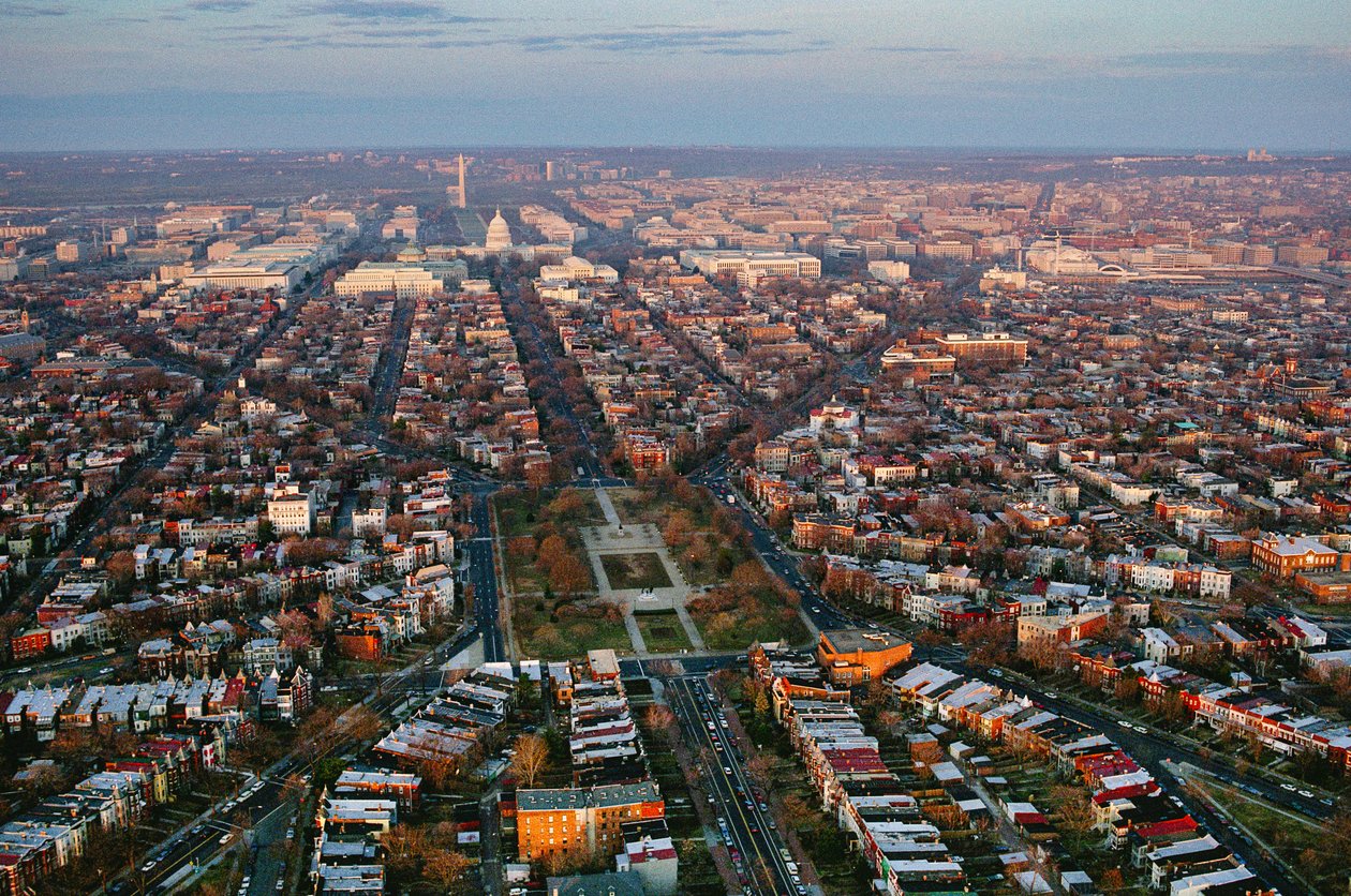 Vista de la ciudad mirando al oeste hacia el Capitolio y el Monumento a Washington con Lincoln..., 2022 (foto) de Sisse Brimberg
