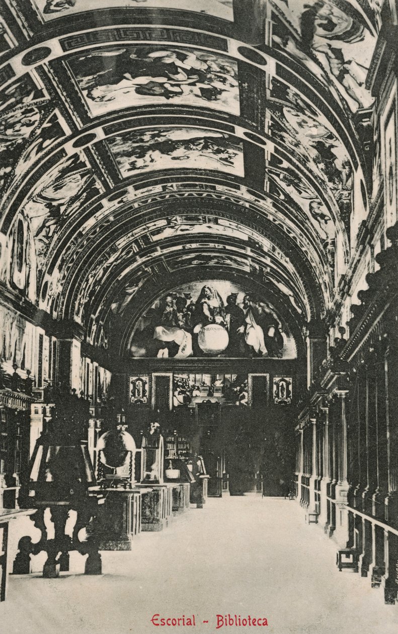Biblioteca de El Escorial, España (fotografía en blanco y negro) de Spanish Photographer